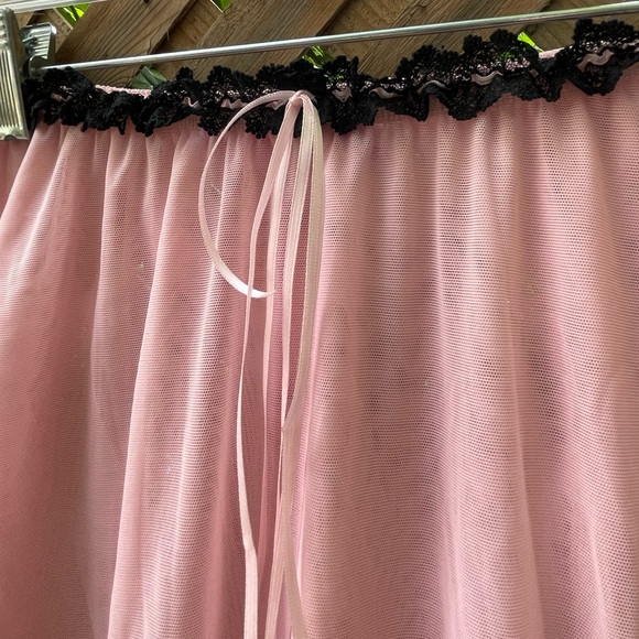 Bella Venice “The Katarina” 2 Piece Pink Mesh Coquette Set 🌹 - Picture 3 of 10